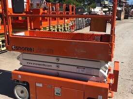19ft electric scissor lift - picture0' - Click to enlarge
