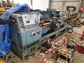 SHENYANG CA6250B LATHE - picture0' - Click to enlarge