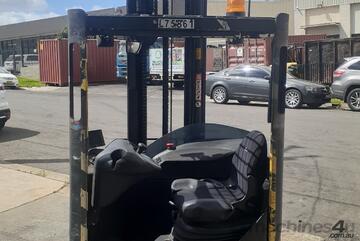 ACTIVE FORKLIFTS - Linde high reach truck 2 ton 10.65m lift height colour camera 48v battery ACTIVE FORKLIFTS - Linde high reach truck 2 ton 10.65m lift height colour camera 48v battery