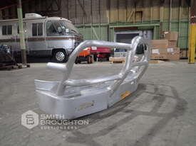 ALUMINIUM BULL BAR - picture0' - Click to enlarge