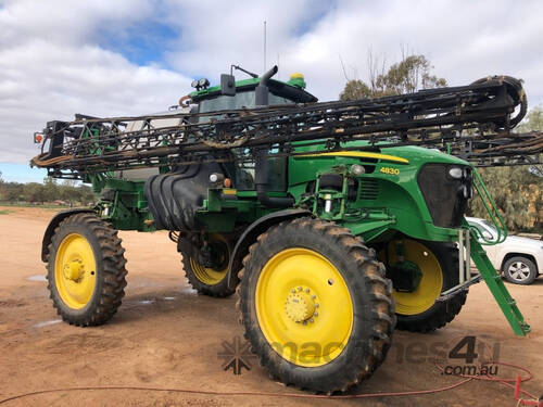 John Deere 4830 Boom Sprayer