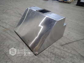 STAINLESS STEEL RANGE HOOD - picture0' - Click to enlarge