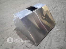 STAINLESS STEEL RANGE HOOD - picture0' - Click to enlarge