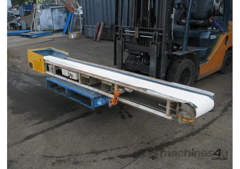 Used soroto Motorised Ribbed Belt Conveyor 3 15m Long - Soroto Belt ...