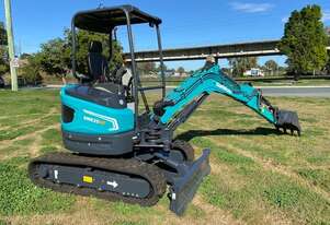 SUNWARD SWE25UF mini excavator 2.5 ton!!