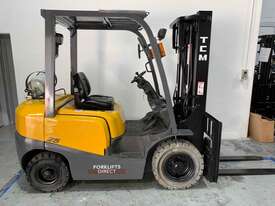 TCM 2.5 ton LPG Forklift  - picture1' - Click to enlarge