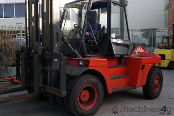 Linde 12T   Diesel Forklift