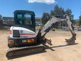 Used bobcat E35 - picture0' - Click to enlarge