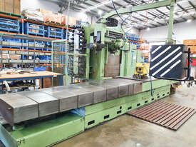 CNC bed mill with 4th axis PRICE NEGOTIABLE - picture1' - Click to enlarge