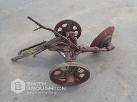 VINTAGE HORSE DRAWN SINGLE PLOUGH - picture0' - Click to enlarge