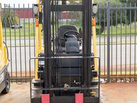 HYSTER H2.5XT Counter Balance LPG Forklift - picture1' - Click to enlarge
