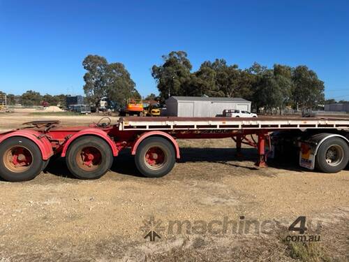 Trailer A Trailer Freighter SN1273 1TLY952