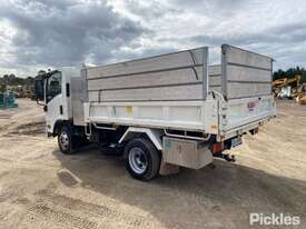 2018 Isuzu NPR 55-155 - picture2' - Click to enlarge