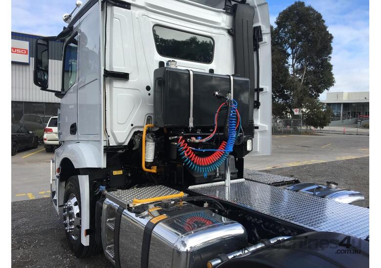 caption Prime Mover Truck Rental - Hire