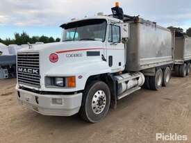 1999 Mack CH688 RST - picture0' - Click to enlarge