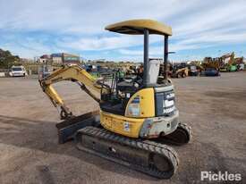 Komatsu PC30MR-2 - picture2' - Click to enlarge