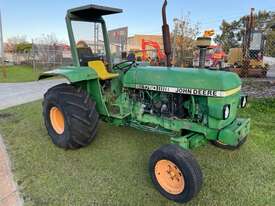 Tractor John Deere 1750 3PL 50HP ROPS - picture0' - Click to enlarge