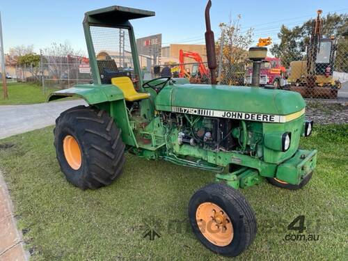 Tractor John Deere 1750 3PL 50HP ROPS