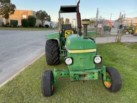 Tractor John Deere 1750 3PL 50HP ROPS - picture1' - Click to enlarge