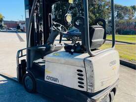 2008 Crown Forklift SC4500 1.8T Container Mast Side Shift - picture2' - Click to enlarge