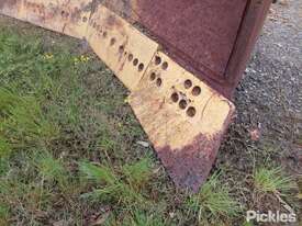 Caterpillar D11 Utility Dozer Blade - picture2' - Click to enlarge