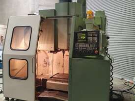 Used cnc milling machine - picture0' - Click to enlarge