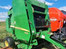 Used John Deere 458 Round Baler - picture0' - Click to enlarge