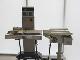 Second-hand Ishida Checkweigher - picture0' - Click to enlarge