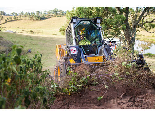 Skid Steer Loaders 3T - Perkins Engine + Range of Attachments