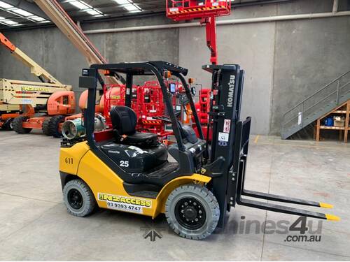 Komatsu LPG Forklift - Hire