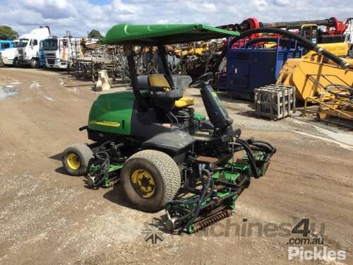 John Deere 3235C