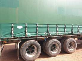 Tautliner Tri axle semi trailer  - picture1' - Click to enlarge