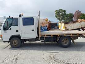 Isuzu NPR - picture1' - Click to enlarge