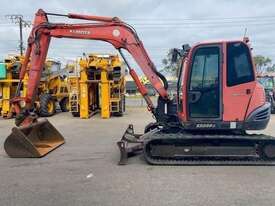 Kubota KX030-3S Excavator - picture0' - Click to enlarge