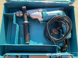 Unused Makita HP2050 20mm 2 Speed Hammer Drill - picture2' - Click to enlarge