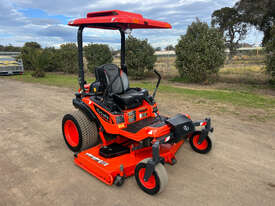 Kubota ZD1221 Zero Turn Lawn Equipment - picture0' - Click to enlarge