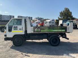 1999 Daihatsu Delta Tipper - picture2' - Click to enlarge