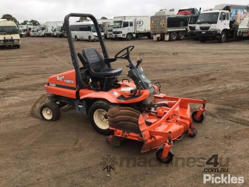 Kubota F2560E Ride On Mower (Out Front)