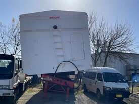 Moore Triaxle Tipper - picture0' - Click to enlarge