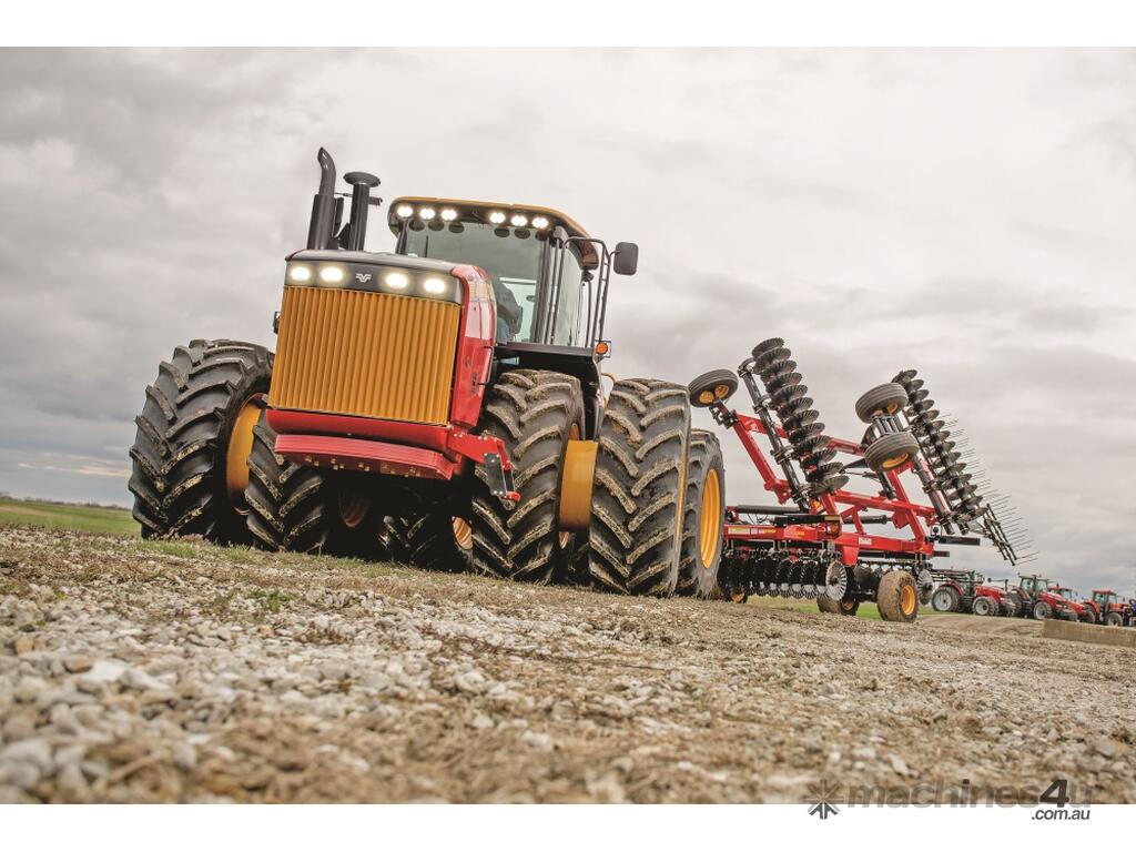New versatile 4WD 425 Tractor Tractors in Welshpool, WA