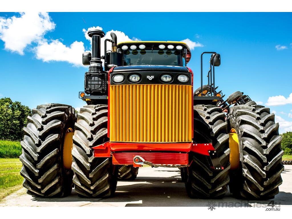 New versatile 4WD 425 Tractor Tractors in Welshpool, WA