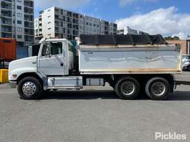 2004 Freightliner FL112 Tipper - picture2' - Click to enlarge