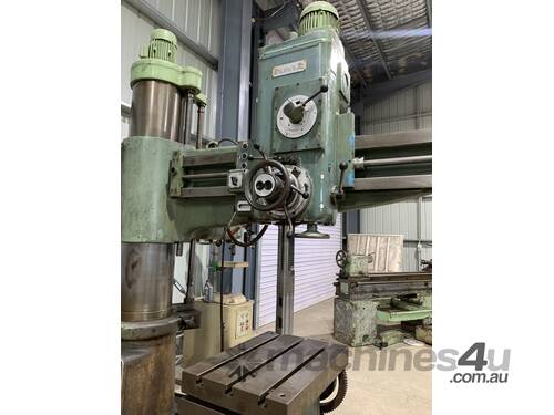 Radial drilling Machine 