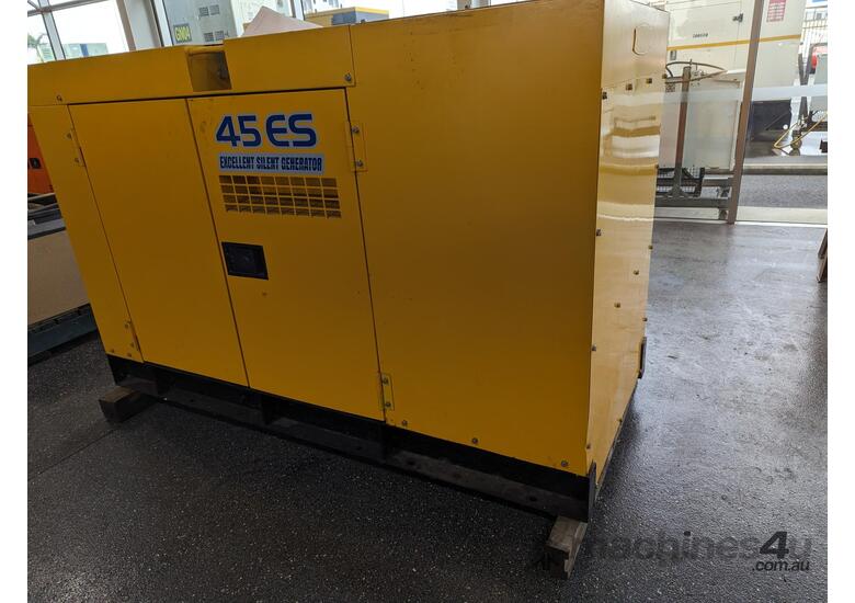 caption 40KVA Denyo Auto Start AMF Hino Powered Silenced Diesel Generator , VGC