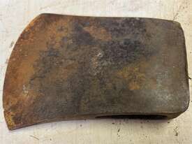 BRADES AXE HEAD - picture1' - Click to enlarge