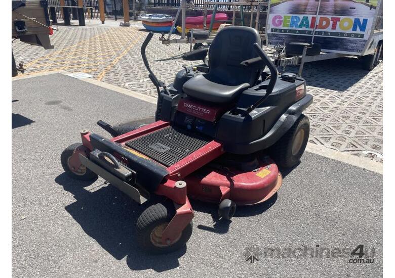 Used toro Toro TimeCutter ZS 5000 Underbelly Ride On Mower Construction