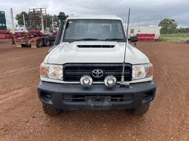 2018 Toyota Landcruiser Workmate Diesel - picture0' - Click to enlarge
