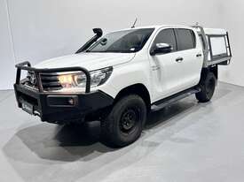 2017 Toyota Hilux SR Diesel - picture0' - Click to enlarge