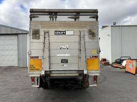 2005 Hino GD1J 4x2 Refrigerated Pantech - picture2' - Click to enlarge