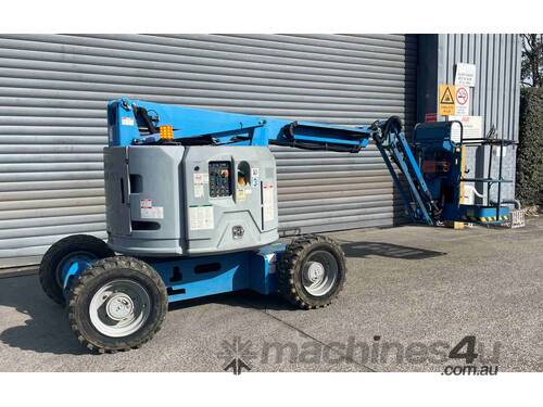 Knuckle Boom Lift Genie 34ft Diesel 4WD Rough Terrain Compact knuckle boom lift